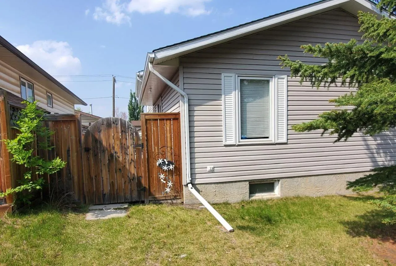 Private Studio Apartment House contacts